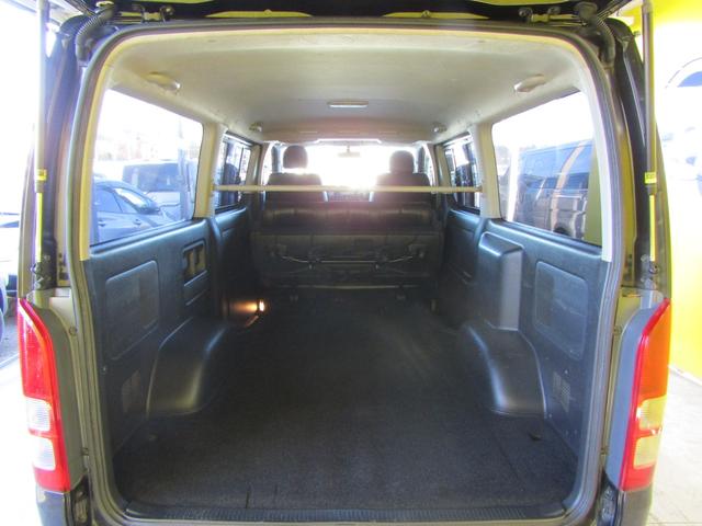 ハイエースバン ロングスーパーＧＬ　ローダウン　メモリーナビ　バックカメラ（16枚目）