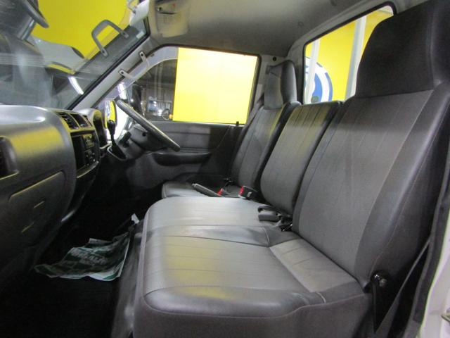 デリカトラック ＤＸ　最大積載量８５０キロ　４速コラムオートマ（17枚目）