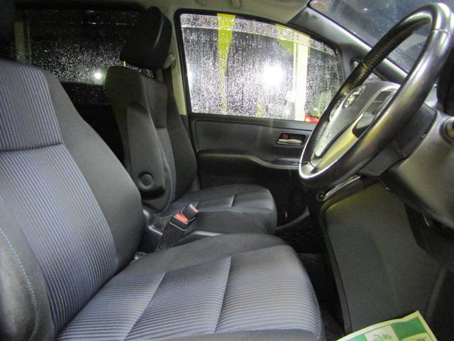 ヴォクシー ＺＳ　両側オートスライド　ワンオーナー（14枚目）