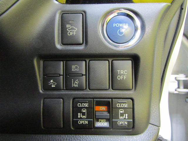 ノア ハイブリッドＳｉ　ダブルバイビー　両側オートスライド　ブレーキサポート（21枚目）