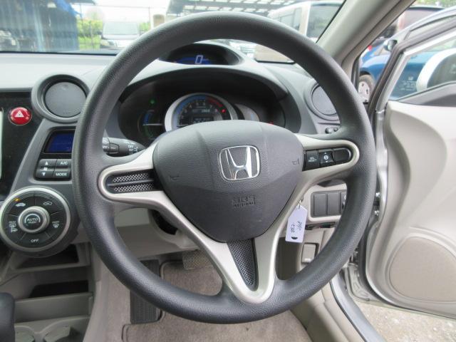 インサイト Ｇ　車検２年付き　ギャザズＣＤデッキ　バックカメラ　ＥＴＣ　社外１５インチアルミホイール　アイドリングストップ　荷室フラット　プロジェクターヘッドライト（33枚目）