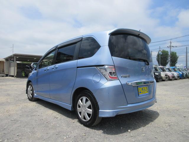 フリードハイブリッド ジャストセレクション　車検２年付き　メモリーナビ　Ｂｌｕｅｔｏｏｔｈ　フルセグＴＶ　バックカメラ　ＥＴＣ　左電動スライドドア　クルーズコントロール　ＨＩＤオートヘッドライト（19枚目）