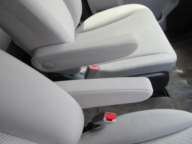 フリードハイブリッド ジャストセレクション　車検２年付き　メモリーナビ　Ｂｌｕｅｔｏｏｔｈ　フルセグＴＶ　バックカメラ　ＥＴＣ　左電動スライドドア　クルーズコントロール　ＨＩＤオートヘッドライト（33枚目）