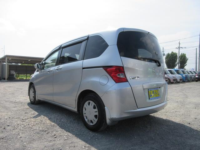 フリード Ｇ　Ｌパッケージ　車検２年付き　７人　ＨＤＤナビ　フルセグＴＶ　バックカメラ　ＥＴＣ　後席モニター　左電動スライドドア　キーレスキー（19枚目）