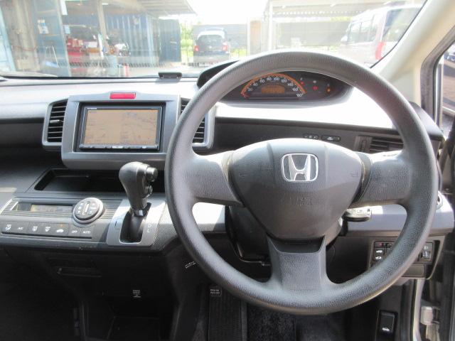 フリード Ｇ　Ｌパッケージ　車検２年付き　７人　ＨＤＤナビ　フルセグＴＶ　バックカメラ　ＥＴＣ　後席モニター　左電動スライドドア　キーレスキー（28枚目）