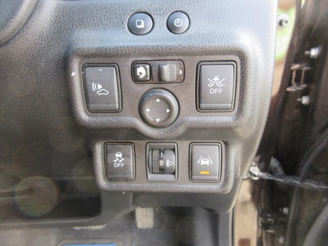 ノート ｅ－パワー　Ｘ　車検２年付き　１オーナー　ブレーキサポート　車線逸脱警報　メモリーナビ　Ｂｌｕｅｔｏｏｔｈ　フルセグＴＶ　バックカメラ　ＥＴＣ　プロジェクターオートヘッドライト　フォグライト（13枚目）