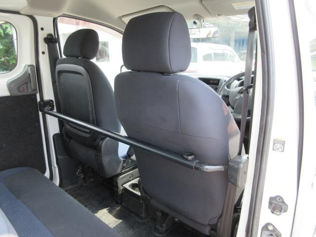 ＮＶ２００バネットバン ＧＸ　車検１年付き　ＡＭ・ＦＭラジオ　ＥＴＣ　キーレスキー　スペアキー　リヤアンダーミラー　ルーフキャリア　ヘッドライトレベライザー（34枚目）