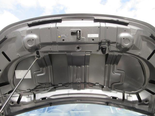 ノート Ｓ　車検２年付き　レンタカーアップ　ブレーキサポート　車線逸脱警報　先行車発進警報　標識認識機能　スマートルームミラー　電動パーキング　メモリーナビ　Ｂｌｕｅｔｏｏｔｈ　全周囲カメラ　ＥＴＣ（16枚目）