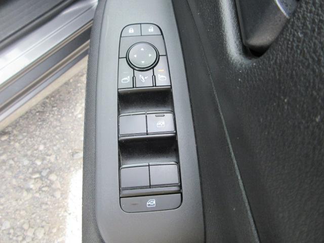 ノート Ｓ　車検２年付き　レンタカーアップ　ブレーキサポート　車線逸脱警報　先行車発進警報　標識認識機能　スマートルームミラー　電動パーキング　メモリーナビ　Ｂｌｕｅｔｏｏｔｈ　全周囲カメラ　ＥＴＣ（34枚目）