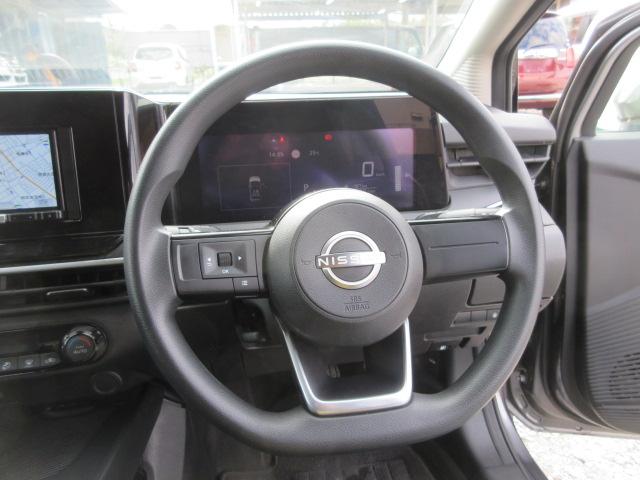 ノート Ｓ　車検２年付き　レンタカーアップ　ブレーキサポート　車線逸脱警報　先行車発進警報　標識認識機能　スマートルームミラー　電動パーキング　メモリーナビ　Ｂｌｕｅｔｏｏｔｈ　全周囲カメラ　ＥＴＣ（36枚目）