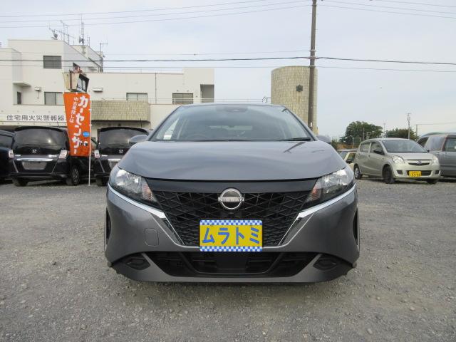 ノート Ｓ　車検２年付き　レンタカーアップ　ブレーキサポート　車線逸脱警報　先行車発進警報　標識認識機能　クルコン　メモリナビ　Ｂｌｕｅｔｏｏｔｈ　全周囲カメラ　スマートルームミラー　電動パーキング（3枚目）
