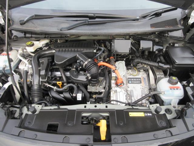 ノート Ｓ　車検２年付き　レンタカーアップ　ブレーキサポート　車線逸脱警報　先行車発進警報　標識認識機能　クルコン　メモリナビ　Ｂｌｕｅｔｏｏｔｈ　全周囲カメラ　スマートルームミラー　電動パーキング（8枚目）