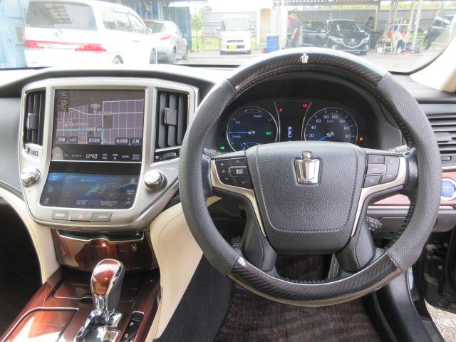 クラウンハイブリッド ロイヤルサルーン　車検２年付き　ＨＤＤナビ　Ｂｌｕｅｔｏｏｔｈ　フルセグＴＶ　バックカメラ　ＥＴＣ　ガラスフィルム貼　クルーズコントロール　電動シート　ＨＩＤオートヘッドライト　ＬＥＤフォグライト　ＭＴモード（26枚目）