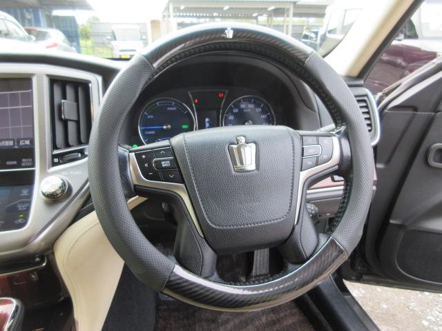 クラウンハイブリッド ロイヤルサルーン　車検２年付き　ＨＤＤナビ　Ｂｌｕｅｔｏｏｔｈ　フルセグＴＶ　バックカメラ　ＥＴＣ　ガラスフィルム貼　クルーズコントロール　電動シート　ＨＩＤオートヘッドライト　ＬＥＤフォグライト　ＭＴモード（36枚目）