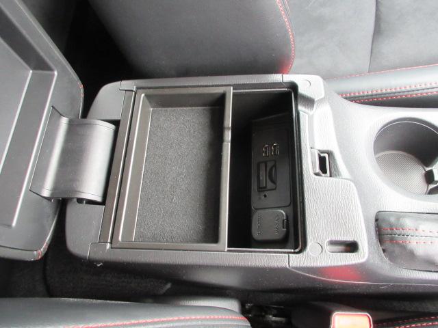 アクセラスポーツ ＸＤ　車検２年付き　ディーゼルターボ　サンルーフ　ＳＤナビ　Ｂｌｕｅｔｏｏｔｈ　バックカメラ　ＥＴＣ　ＢＯＳＥサウンド　クルーズコントロール　ヘッドアップディスプレイ　ハーフレザー　ヒーター付電動シート（40枚目）