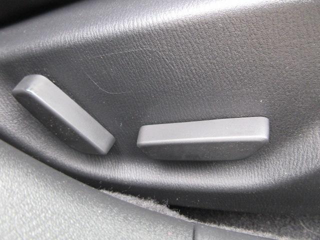 アクセラスポーツ ＸＤ　車検２年付き　ディーゼルターボ　サンルーフ　ＳＤナビ　Ｂｌｕｅｔｏｏｔｈ　バックカメラ　ＥＴＣ　ＢＯＳＥサウンド　クルーズコントロール　ヘッドアップディスプレイ　ハーフレザー　ヒーター付電動シート（42枚目）