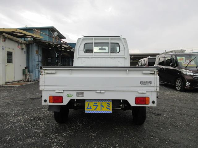 キャリイトラック ＫＣエアコン・パワステ　車検２年付き　５ＭＴシフト　切替４ＷＤ　三方開　ＡＭ・ＦＭラジオ　タイミングチェーン（4枚目）