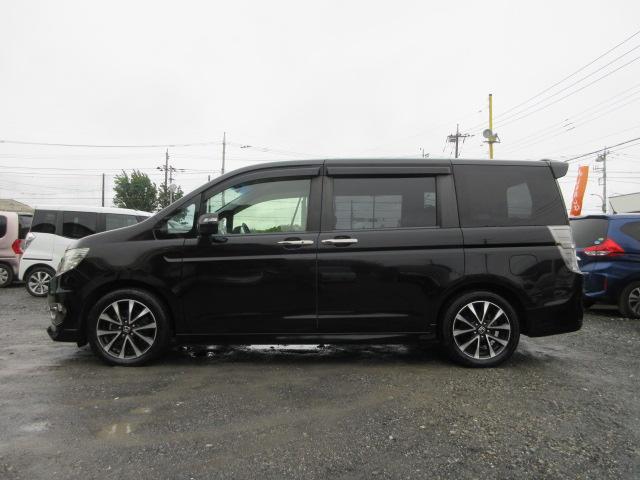 ステップワゴンスパーダ Ｚ　クールスピリット　車検２年付き　８人　後期型　メモリーナビ　ワンセグＴＶ　バックカメラ　ＥＴＣ　両側電動スライドドア　ハーフレザー　純正１７インチアルミホイール　アイドリングストップ　クルーズコントロール（6枚目）