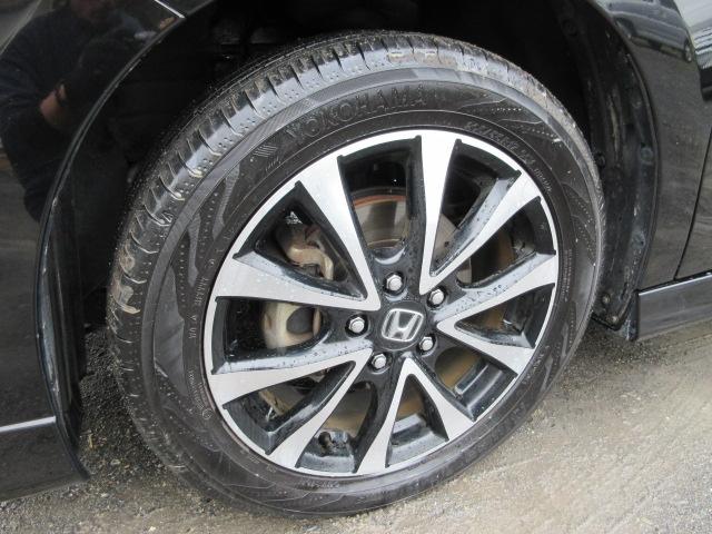 ステップワゴンスパーダ Ｚ　クールスピリット　車検２年付き　８人　後期型　メモリーナビ　ワンセグＴＶ　バックカメラ　ＥＴＣ　両側電動スライドドア　ハーフレザー　純正１７インチアルミホイール　アイドリングストップ　クルーズコントロール（7枚目）