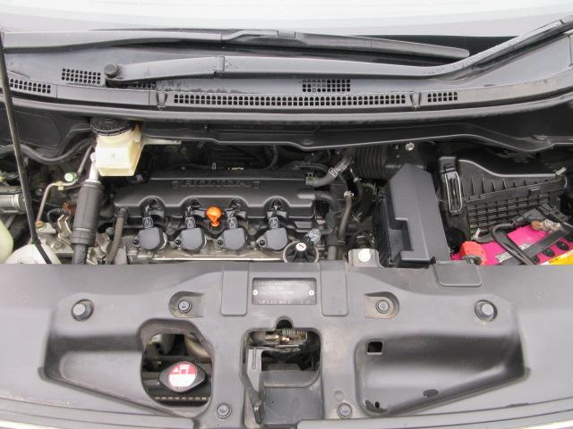 ステップワゴンスパーダ Ｚ　クールスピリット　車検２年付き　８人　後期型　メモリーナビ　ワンセグＴＶ　バックカメラ　ＥＴＣ　両側電動スライドドア　ハーフレザー　純正１７インチアルミホイール　アイドリングストップ　クルーズコントロール（8枚目）