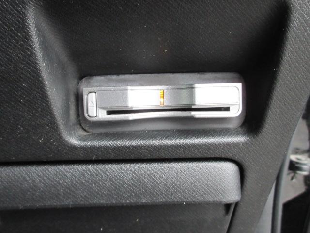 ステップワゴンスパーダ Ｚ　クールスピリット　車検２年付き　８人　後期型　メモリーナビ　ワンセグＴＶ　バックカメラ　ＥＴＣ　両側電動スライドドア　ハーフレザー　純正１７インチアルミホイール　アイドリングストップ　クルーズコントロール（11枚目）