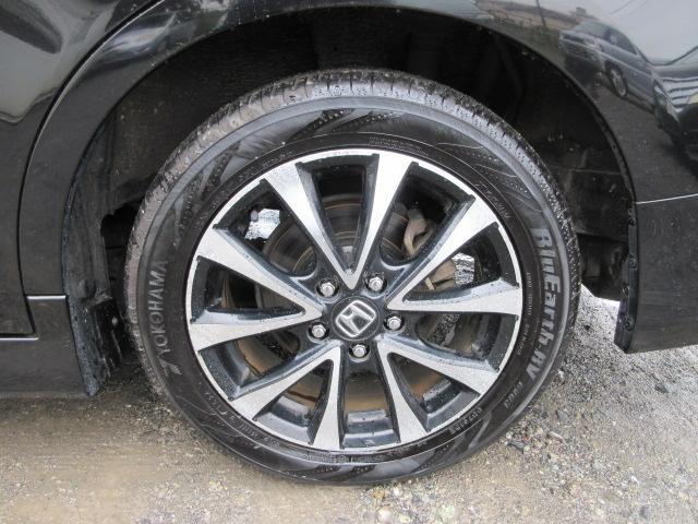 ステップワゴンスパーダ Ｚ　クールスピリット　車検２年付き　８人　後期型　メモリーナビ　ワンセグＴＶ　バックカメラ　ＥＴＣ　両側電動スライドドア　ハーフレザー　純正１７インチアルミホイール　アイドリングストップ　クルーズコントロール（20枚目）