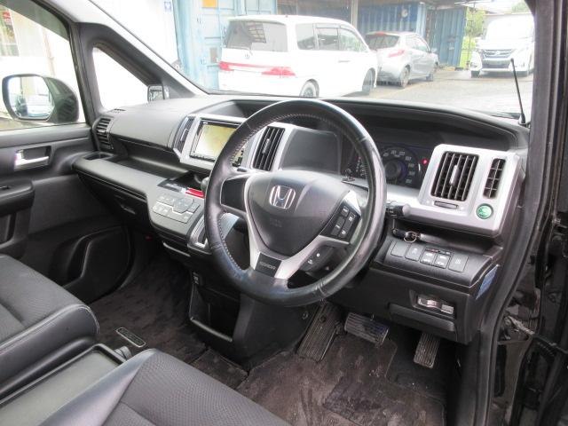 ステップワゴンスパーダ Ｚ　クールスピリット　車検２年付き　８人　後期型　メモリーナビ　ワンセグＴＶ　バックカメラ　ＥＴＣ　両側電動スライドドア　ハーフレザー　純正１７インチアルミホイール　アイドリングストップ　クルーズコントロール（25枚目）