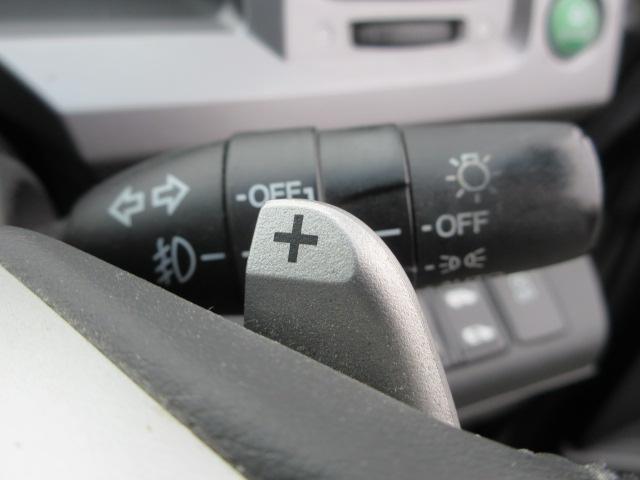 ステップワゴンスパーダ Ｚ　クールスピリット　車検２年付き　８人　後期型　メモリーナビ　ワンセグＴＶ　バックカメラ　ＥＴＣ　両側電動スライドドア　ハーフレザー　純正１７インチアルミホイール　アイドリングストップ　クルーズコントロール（30枚目）