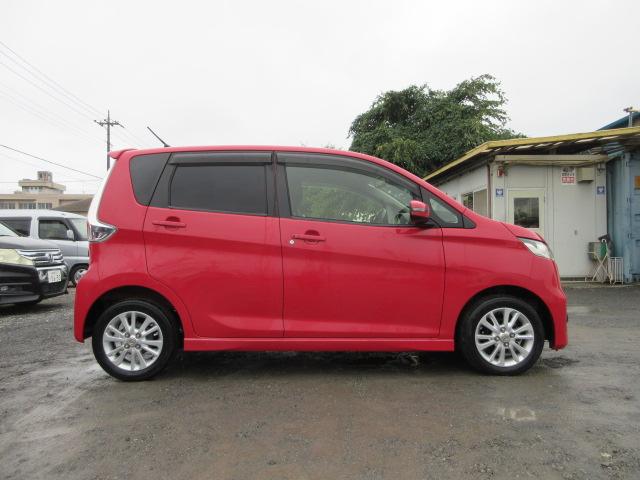 公式ＬＩＮＥ始めました！新着車両情報やキャンペーン情報が満載♪お友達追加で直接トークが出来るので気になる車両の状態や在庫状況等リアルタイムでお伝えが可能です♪公式アカウント”ムラトミ　”で検索♪