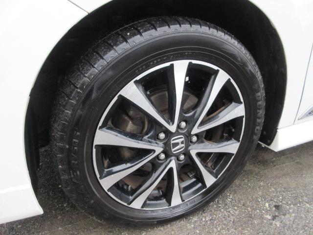 ステップワゴンスパーダ Ｚ　クールスピリット　８人　後期型　大画面メモリーナビ　フルセグＴＶ　バックカメラ　ＥＴＣ　ハーフレザーシート　純正１７インチアルミホイール　両側電動スライドドア　サブウーファー　クルーズコントロール　パドルシフト（7枚目）