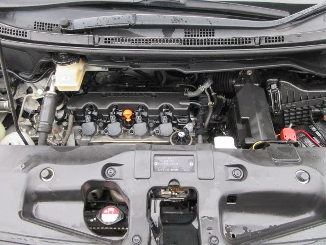 ステップワゴンスパーダ Ｚ　クールスピリット　８人　後期型　大画面メモリーナビ　フルセグＴＶ　バックカメラ　ＥＴＣ　ハーフレザーシート　純正１７インチアルミホイール　両側電動スライドドア　サブウーファー　クルーズコントロール　パドルシフト（8枚目）