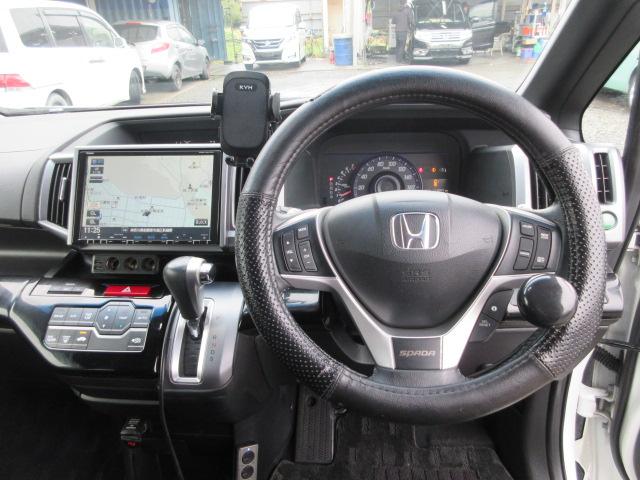 ステップワゴンスパーダ Ｚ　クールスピリット　８人　後期型　大画面メモリーナビ　フルセグＴＶ　バックカメラ　ＥＴＣ　ハーフレザーシート　純正１７インチアルミホイール　両側電動スライドドア　サブウーファー　クルーズコントロール　パドルシフト（28枚目）