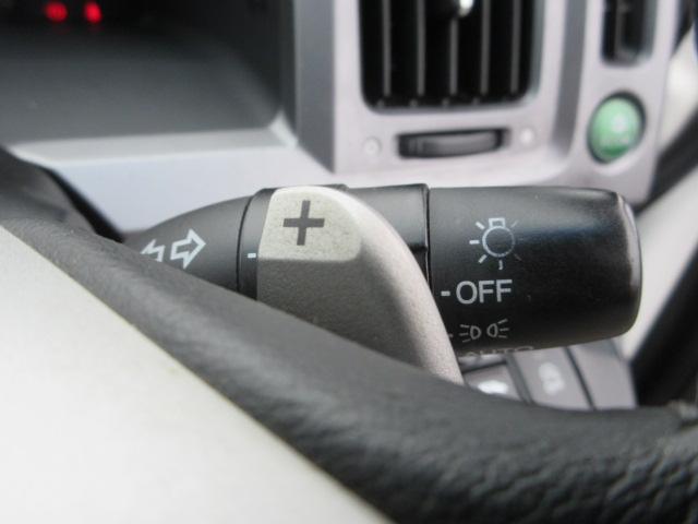 ステップワゴンスパーダ Ｚ　クールスピリット　８人　後期型　大画面メモリーナビ　フルセグＴＶ　バックカメラ　ＥＴＣ　ハーフレザーシート　純正１７インチアルミホイール　両側電動スライドドア　サブウーファー　クルーズコントロール　パドルシフト（33枚目）