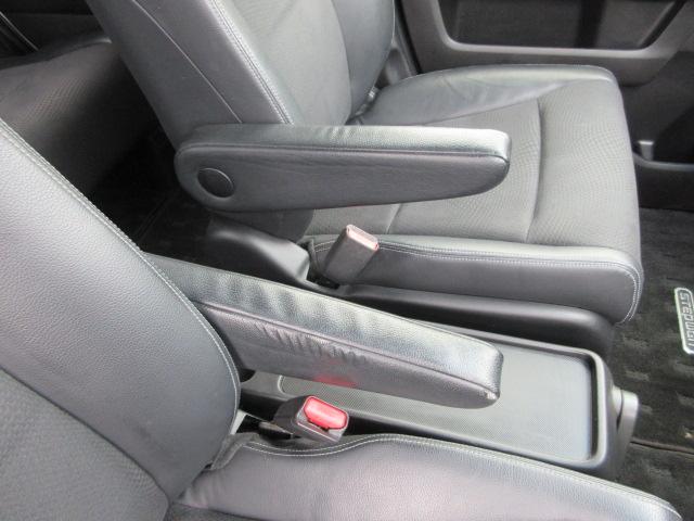 ステップワゴンスパーダ Ｚ　クールスピリット　８人　後期型　大画面メモリーナビ　フルセグＴＶ　バックカメラ　ＥＴＣ　ハーフレザーシート　純正１７インチアルミホイール　両側電動スライドドア　サブウーファー　クルーズコントロール　パドルシフト（36枚目）