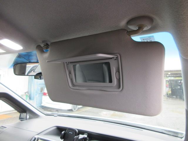 ステップワゴンスパーダ Ｚ　クールスピリット　８人　後期型　大画面メモリーナビ　フルセグＴＶ　バックカメラ　ＥＴＣ　ハーフレザーシート　純正１７インチアルミホイール　両側電動スライドドア　サブウーファー　クルーズコントロール　パドルシフト（37枚目）