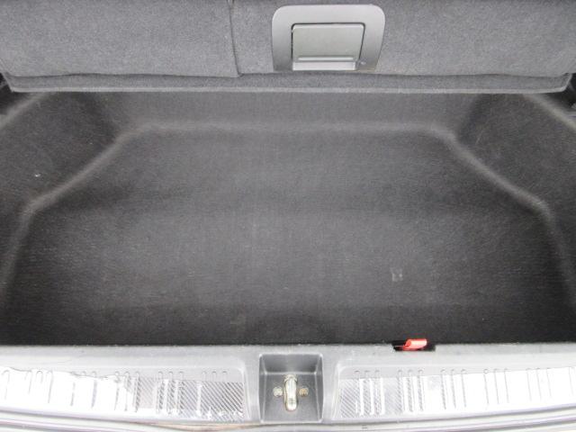 ステップワゴンスパーダ Ｚ　クールスピリット　８人　後期型　大画面メモリーナビ　フルセグＴＶ　バックカメラ　ＥＴＣ　ハーフレザーシート　純正１７インチアルミホイール　両側電動スライドドア　サブウーファー　クルーズコントロール　パドルシフト（47枚目）