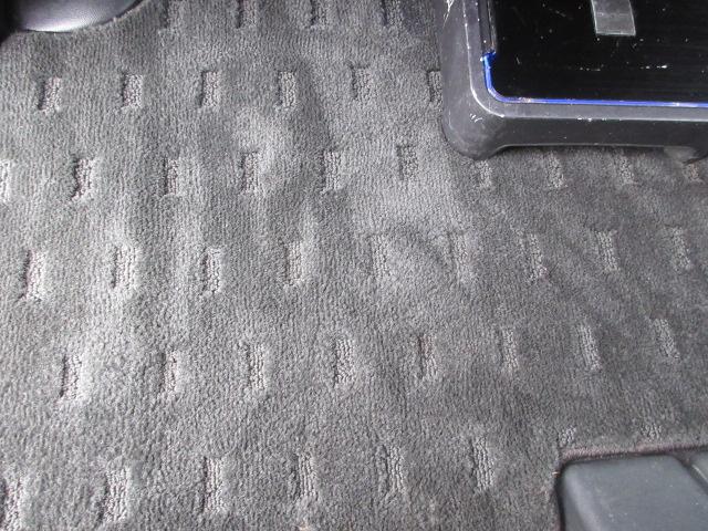 ステップワゴンスパーダ Ｚ　クールスピリット　８人　後期型　大画面メモリーナビ　フルセグＴＶ　バックカメラ　ＥＴＣ　ハーフレザーシート　純正１７インチアルミホイール　両側電動スライドドア　サブウーファー　クルーズコントロール　パドルシフト（52枚目）