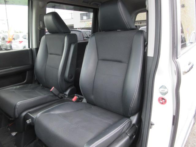 ステップワゴンスパーダ Ｚ　クールスピリット　８人　後期型　大画面メモリーナビ　フルセグＴＶ　バックカメラ　ＥＴＣ　ハーフレザーシート　純正１７インチアルミホイール　両側電動スライドドア　サブウーファー　クルーズコントロール　パドルシフト（54枚目）