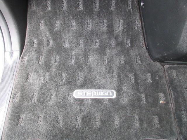 ステップワゴンスパーダ Ｚ　クールスピリット　８人　後期型　大画面メモリーナビ　フルセグＴＶ　バックカメラ　ＥＴＣ　ハーフレザーシート　純正１７インチアルミホイール　両側電動スライドドア　サブウーファー　クルーズコントロール　パドルシフト（57枚目）