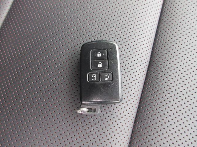 エスクァイア ハイブリッドGi 車検2年付き 7人 1オーナー 雹害 SDナビBluetoothフルセグTV バックカメラ ETC 革調シート シートヒーター 両側電動スライド クルーズコントロール 純正15インチアルミホイール(13枚目)