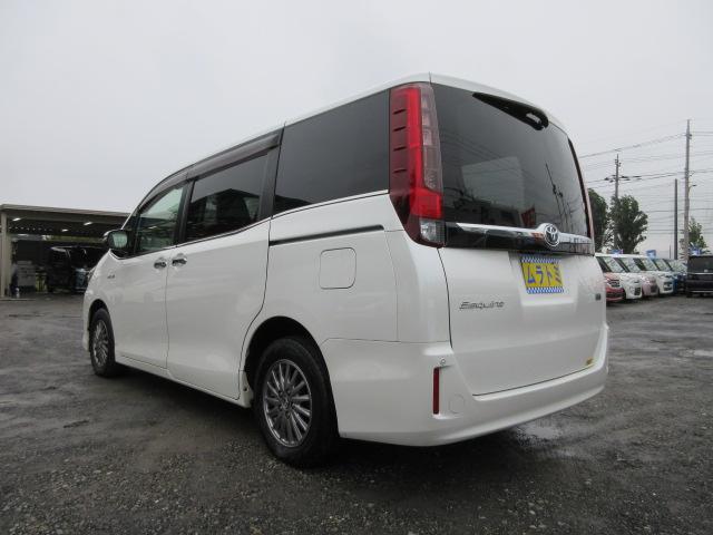 エスクァイア ハイブリッドGi 車検2年付き 7人 1オーナー 雹害 SDナビBluetoothフルセグTV バックカメラ ETC 革調シート シートヒーター 両側電動スライド クルーズコントロール 純正15インチアルミホイール(18枚目)