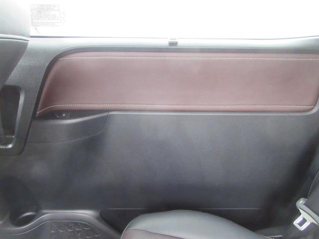 エスクァイア ハイブリッドGi 車検2年付き 7人 1オーナー 雹害 SDナビBluetoothフルセグTV バックカメラ ETC 革調シート シートヒーター 両側電動スライド クルーズコントロール 純正15インチアルミホイール(38枚目)