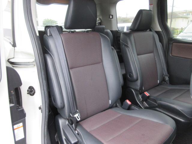 エスクァイア ハイブリッドGi 車検2年付き 7人 1オーナー 雹害 SDナビBluetoothフルセグTV バックカメラ ETC 革調シート シートヒーター 両側電動スライド クルーズコントロール 純正15インチアルミホイール(39枚目)