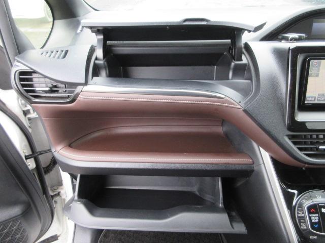 エスクァイア ハイブリッドGi 車検2年付き 7人 1オーナー 雹害 SDナビBluetoothフルセグTV バックカメラ ETC 革調シート シートヒーター 両側電動スライド クルーズコントロール 純正15インチアルミホイール(59枚目)