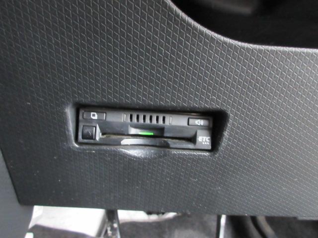 タント カスタムＸ　車検２年付き　雹害　ブレーキサポート　車線逸脱警報　ＳＤナビ　Ｂｌｕｅｔｏｏｔｈ　フルセグＴＶ　全周囲カメラ　ＥＴＣ　両側電動スライドドア　ピラーレス　ハーフレザーシート　ＬＥＤオートヘッドライト（12枚目）