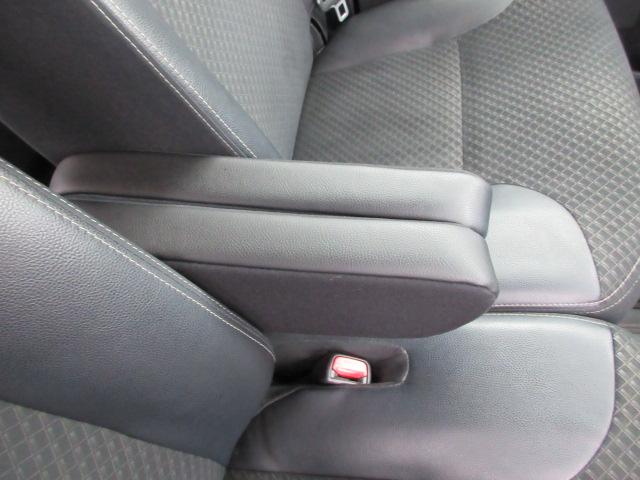 タント カスタムＸ　車検２年付き　雹害　ブレーキサポート　車線逸脱警報　ＳＤナビ　Ｂｌｕｅｔｏｏｔｈ　フルセグＴＶ　全周囲カメラ　ＥＴＣ　両側電動スライドドア　ピラーレス　ハーフレザーシート　ＬＥＤオートヘッドライト（35枚目）