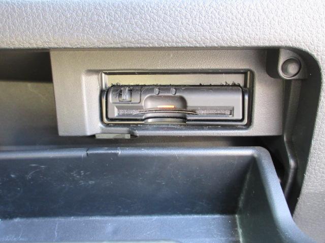 セレナ ハイウェイスターＳ－ＨＶアドバンスドセーフティパック　車検２年付き　後期型　ブレーキサポート　車線逸脱警報　ＳＤナビ　ＢｌｕｅｔｏｏｔｈフルセグＴＶ　全周囲カメラ　リヤモニター　両側電動スライドドア　ＥＴＣ　クルーズコントロール（16枚目）