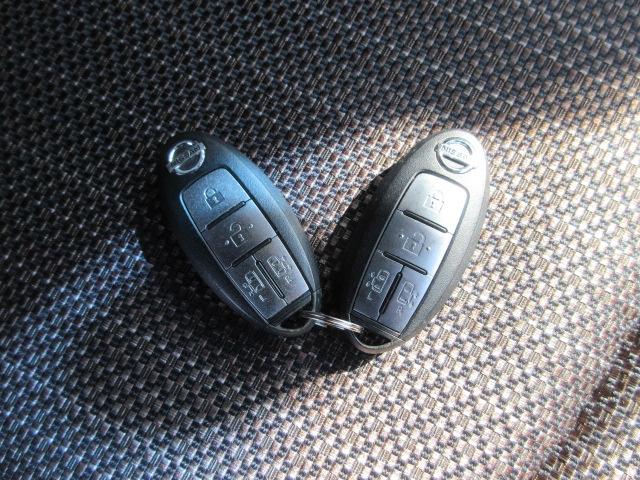 セレナ ハイウェイスターＳ－ＨＶアドバンスドセーフティパック　車検２年付き　後期型　ブレーキサポート　車線逸脱警報　ＳＤナビ　ＢｌｕｅｔｏｏｔｈフルセグＴＶ　全周囲カメラ　リヤモニター　両側電動スライドドア　ＥＴＣ　クルーズコントロール（18枚目）