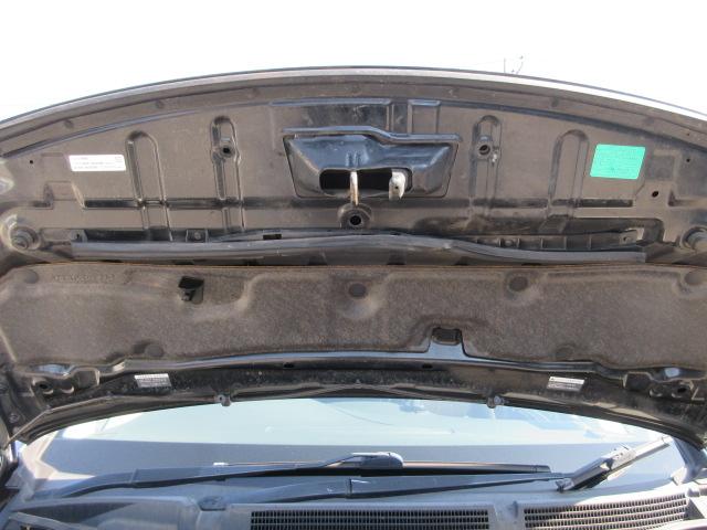 セレナ ハイウェイスターＳ－ＨＶアドバンスドセーフティパック　車検２年付き　後期型　ブレーキサポート　車線逸脱警報　ＳＤナビ　ＢｌｕｅｔｏｏｔｈフルセグＴＶ　全周囲カメラ　リヤモニター　両側電動スライドドア　ＥＴＣ　クルーズコントロール（19枚目）