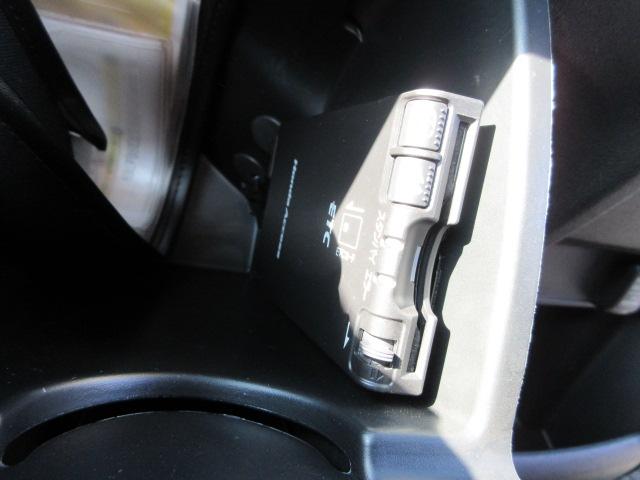 フリードハイブリッド ジャストセレクション 車検2年付き 雹害 6人 メモリーナビ ワンセグTV バックカメラ ETC クルーズコントロール 左電動スライドドア アイドリングストップ HIDオートヘッドライト(14枚目)